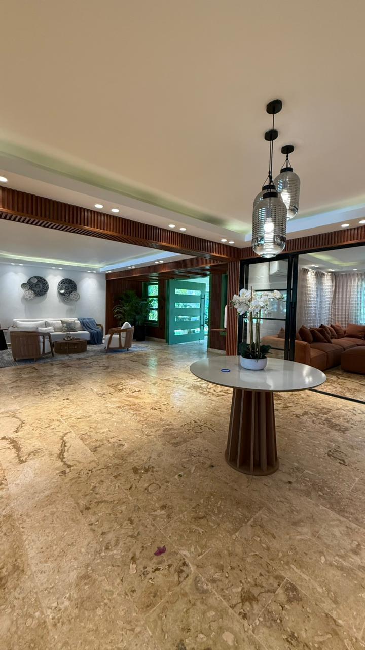 Recibidor y sala