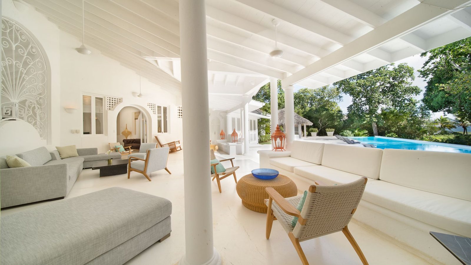 Sala con arcos